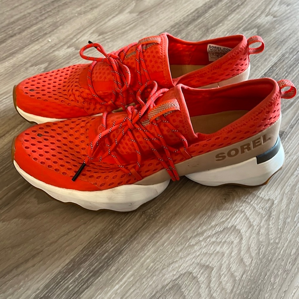 Sorel Kinetic sneakers